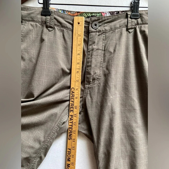 Lululemon Athletica checkered plaid straight leg khaki athletic pants Sz 34 - Picture 11 of 13